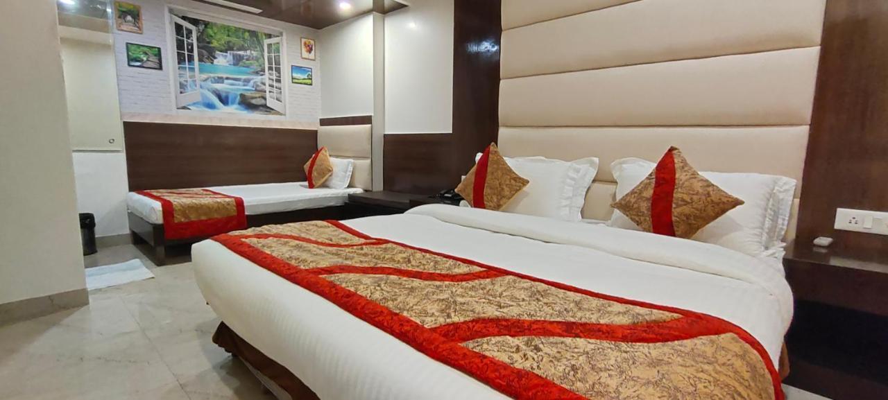 Hotel Benz International Delhi  Bagian luar foto